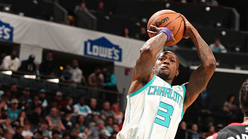 Raptors vs Hornets, Terry Rozier HD wallpaper