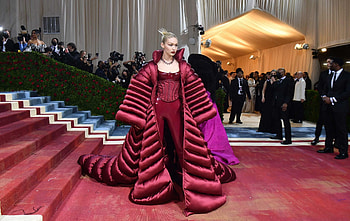 Met Gala 2022, Kim Kardashian, Elon Musk, High Society HD wallpaper