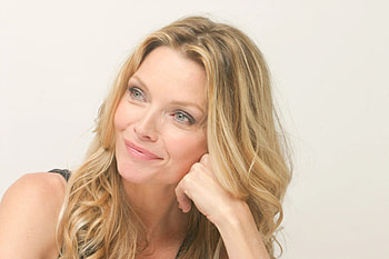 Top Michelle Pfeiffer backgrounds, treasure, Visual delight HD wallpaper