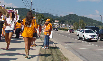 Tennessee Game Day! . . , style, cowgirl, fun, sidewalk, UT, outdoors, Tennessee, football, western, female, brunettes, sports, fashion, Battle At Bristol, models, girls, women, boots HD wallpaper