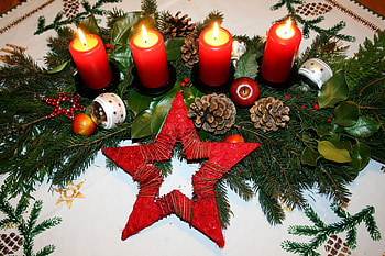 4. Advent, 4 red candles, christmas decoration, beautiful, pine arrangement, pinecone, burning HD wallpaper