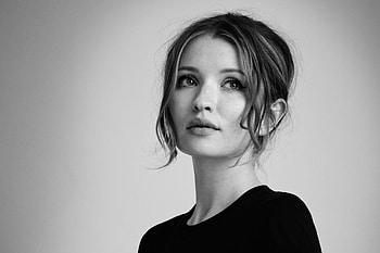 Emily Browning, Top , Backgrounds HD wallpaper