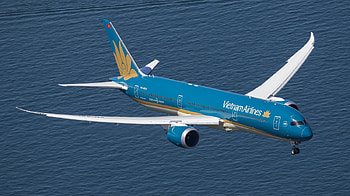 Vietnam Airlines, Impressive results, Government ownership, Aerotelegraph HD wallpaper