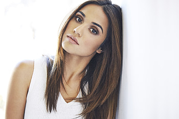 Beautiful, actress, 2018, Summer Bishil HD wallpaper