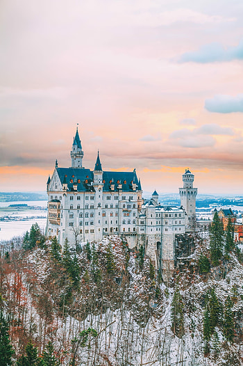 Castles in Germany, Hand luggage only HD phone wallpaper