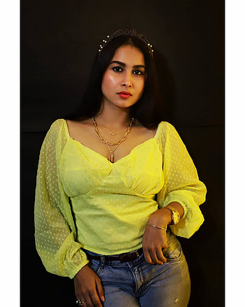 Kanchan bamne, eye, head, Telugu actress HD phone wallpaper