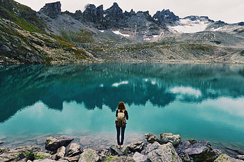 Mountain lake, Hiking HD wallpaper