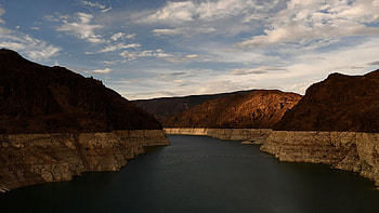 Lake Mead, Looming deadline, Potential disaster HD wallpaper