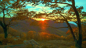 Autumnal Sunset in Shenandoah, Virginia, sky, mountains, sun, hills, colorsfall, landscape, colors, usa, leaves, clouds, trees HD wallpaper