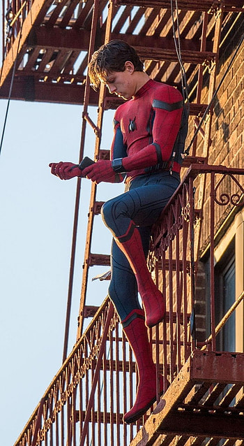 Spiderman, zendaya, tom holland HD phone wallpaper