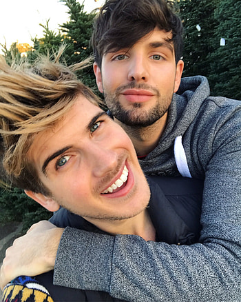 Joey Graceffa, Ideas, YouTuber, Escape the Night HD phone wallpaper