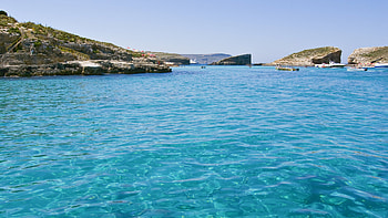 Comino Island, Blue Lagoon HD wallpaper