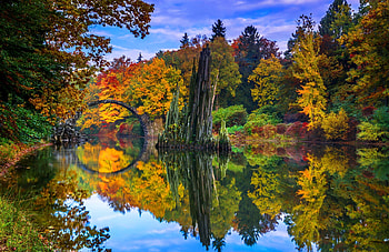 Mystic river, river, mystic, colorful, fall, colors, beautiful, reflections, lake, reflection, bridge, trees, autumn, forest, foliage HD wallpaper