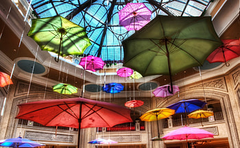 umbrellas at the shoppes at the palazzo in vegas r, umbrellas, hanging, colors, ceiling, r, mall HD wallpaper