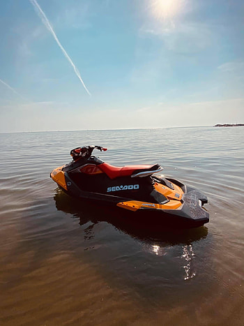 Sea-Doo Spark, Luxury yacht companion, Thrilling jet ski, Sophisticated design HD phone wallpaper
