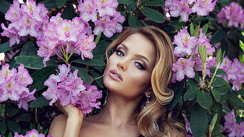 Girl in Flower, model, flowers, firl, beauty HD wallpaper