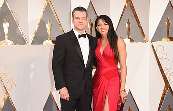 Matt Damon and Luciana Barroso, Matt Damon's stepdaughter, Deep dive into, Family HD wallpaper