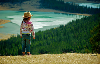 Nature, Grass, Miscellanea, Miscellaneous, Forest, Stroll, Child, Elevation HD wallpaper