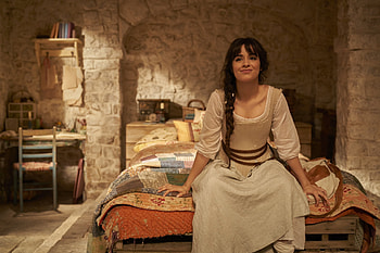 Cinderella review, Girlboss fairytale, Disappointing execution, Misses the mark HD wallpaper