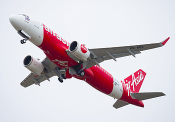 AirAsia, Plans to raise, Another Bht 2 billion, Airinsight HD wallpaper