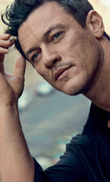 Luke Evans on , , backgrounds, Celebrities' gallery HD phone wallpaper