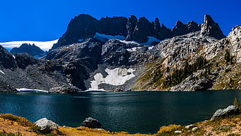 Iceberg Lake, Ansel Adams Wilderness, California, sky, Mountains, rocks, usa, trees HD wallpaper