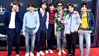 Park Ji-Min V Jungkook Suga Jin RM J-Hope Are Wearing Colorful Dress BTS HD wallpaper