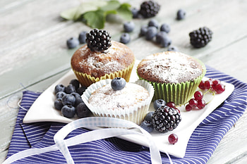 Food, Berries, Powder, Cupcakes, Muffins HD wallpaper