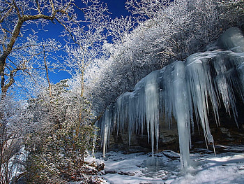 Frozen waterfall, winter, blue, frozen, waterfall, sky, ice HD wallpaper
