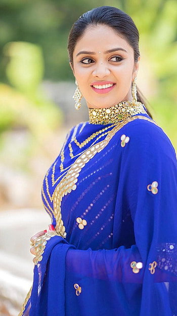 Sreemukhi, telugu actress, model HD phone wallpaper