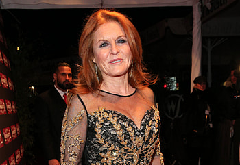 Sarah Ferguson, Sexy and sassy HD wallpaper