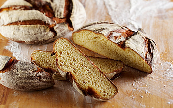 High definition bread, Appetizing display, Close-up shot, Yummy HD wallpaper