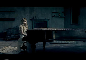 Cantec Trist, sad, cantec, piano, song, pian, trist, woman HD wallpaper