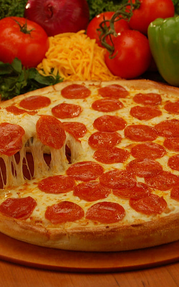 Pepperoni pizza , High-definition food graphy, Irresistible toppings, Craving-inducing HD phone wallpaper