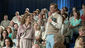 The Eyes of Tammy Faye, Jessica Chastain, Campy Biopic HD wallpaper