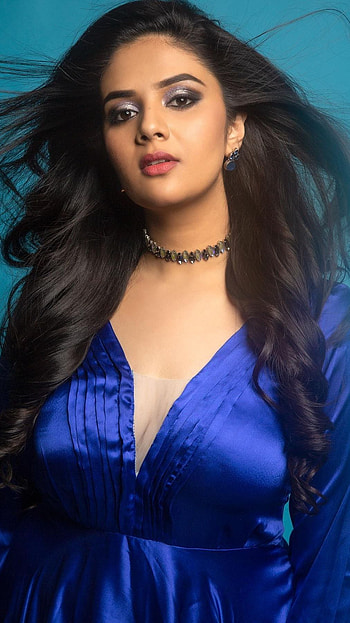 Sreemukhi, telugu actress, anchor HD phone wallpaper