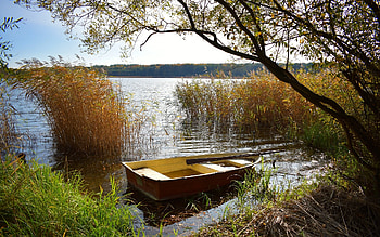 Lake in Poland, autumn, boat, Poland, lake HD wallpaper