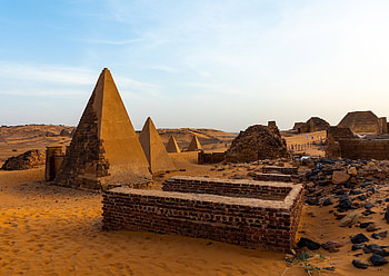 Forgotten Nubian pyramids, Sudan's hidden gems, Architectural history, Cultural treasures HD wallpaper