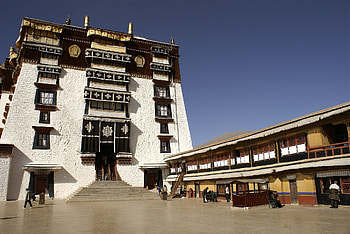 Potala Palace, Land of snows, Majestic architecture, Sacred site HD wallpaper