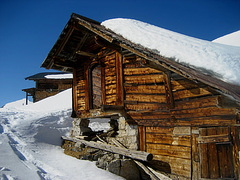 Winter barn, winter, barn, wood, snow, nature, beauty HD wallpaper