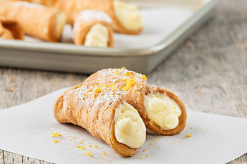 Lemon twist, White chocolate drizzle, Sweet delight, Irresistible cannoli HD wallpaper