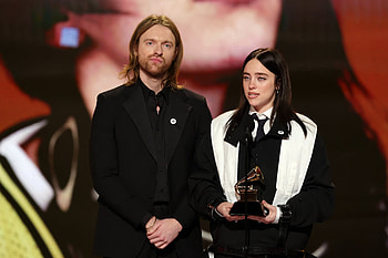 2026 Grammy Awards ceremony, Grammy Awards, Billie Eilish, Music HD wallpaper