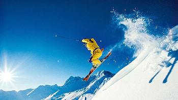 Trick skiing , Impressive stunts, Extreme winter maneuvers, Adrenaline rush HD wallpaper