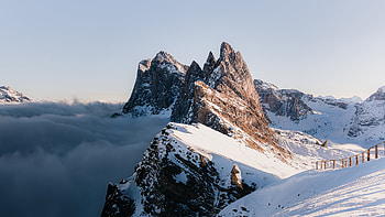 Majestic Snowy Mountains: Ultra, landscape, mountain, snow, cloud, Snowy Mountain HD wallpaper