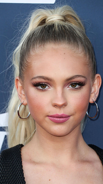 Jordyn jones, model, actress HD phone wallpaper
