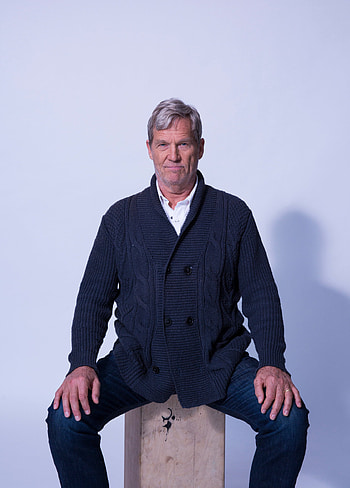 Jeff Bridges, Laid-back Dude, New York Times HD phone wallpaper