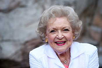 Betty White secret, Long life, Interview HD wallpaper