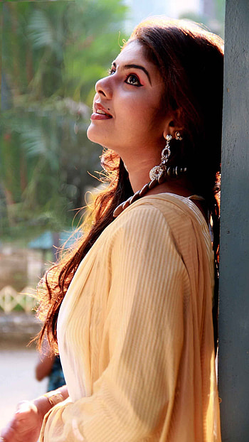 Shivani bahl, malayalam, model HD phone wallpaper