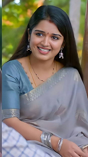 Priyanka jain, saree beauty, priyanka HD phone wallpaper