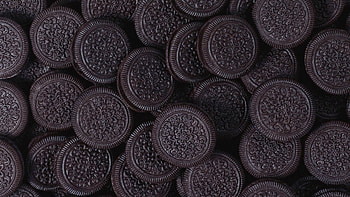 Yummy treats, Cookie delight, Craving satisfaction, Delectable bite HD wallpaper
